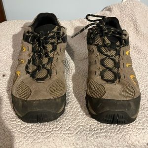 Merrel brown size 10 hiking all weather shoes